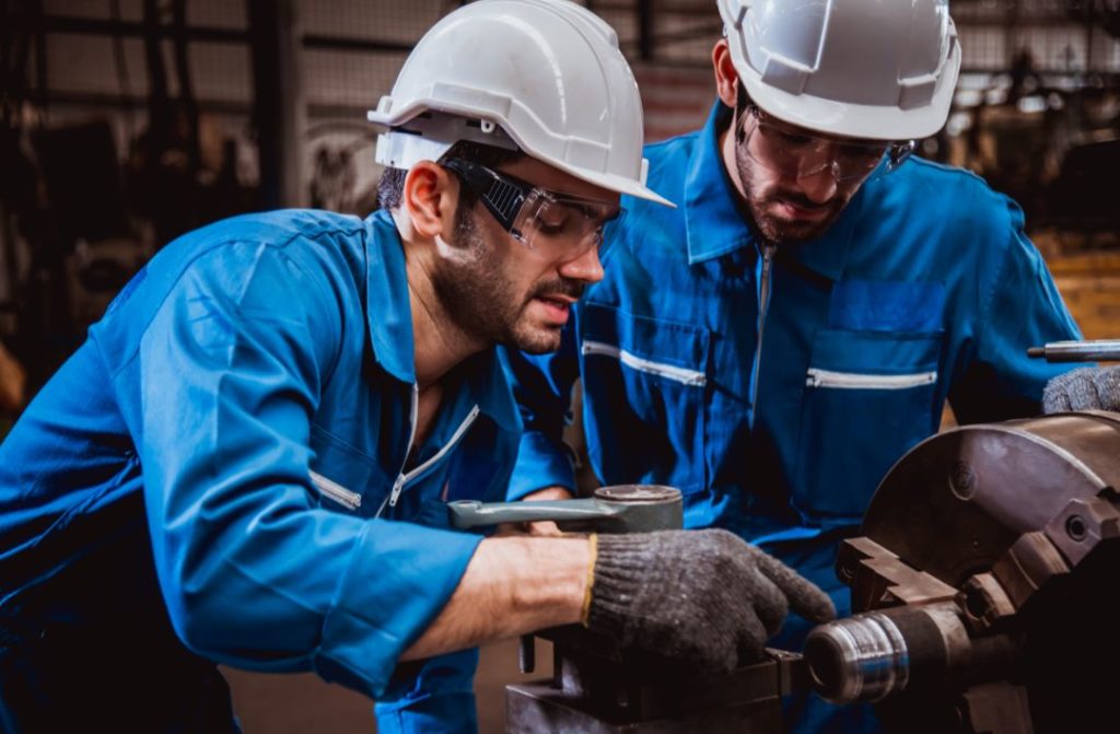 NR 12: PROTEÇÃO DE MÁQUINAS E EQUIPAMENTOS NO AMBIENTE DE TRABALHO